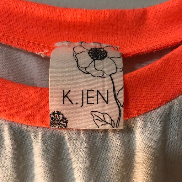 Hello Friday Tank - Picture 3 of 3